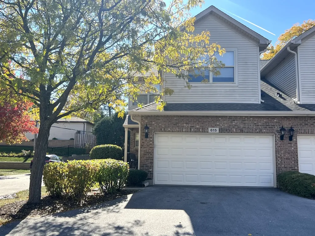 615 West St Johns Place Addison IL 60101