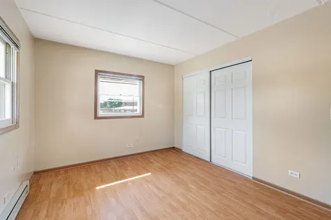 9907 West 58th Street Countryside IL 60525