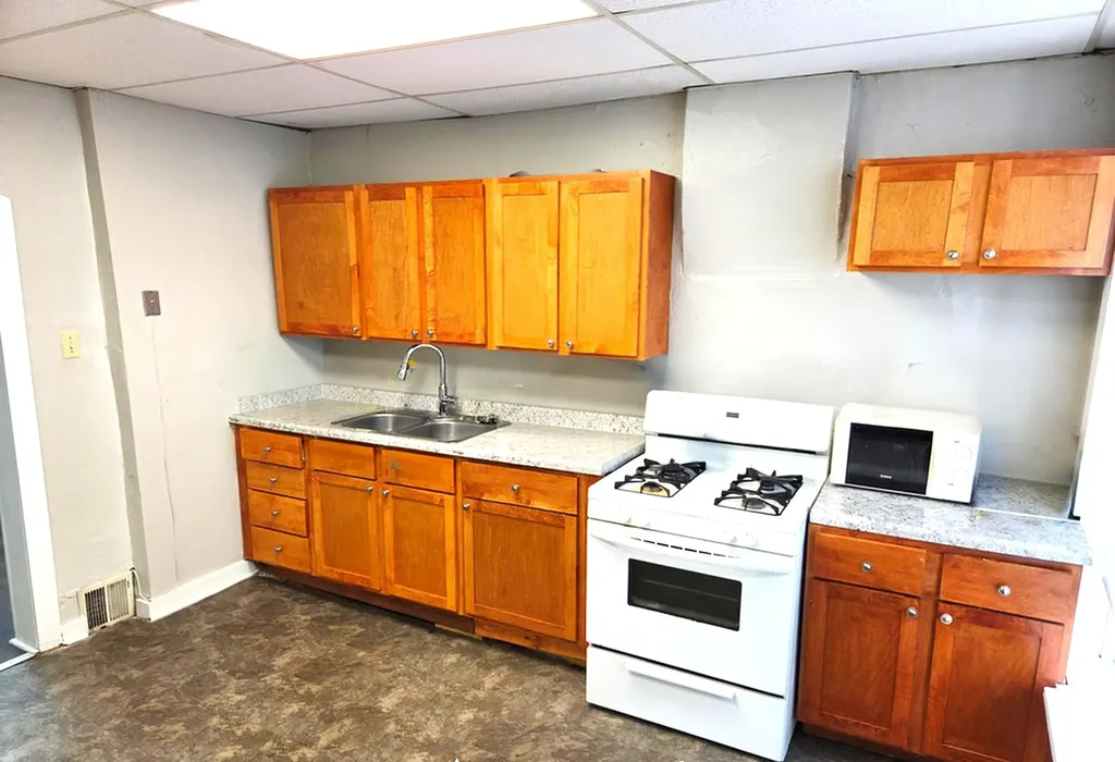7410 South Wentworth Avenue Chicago IL 60621
