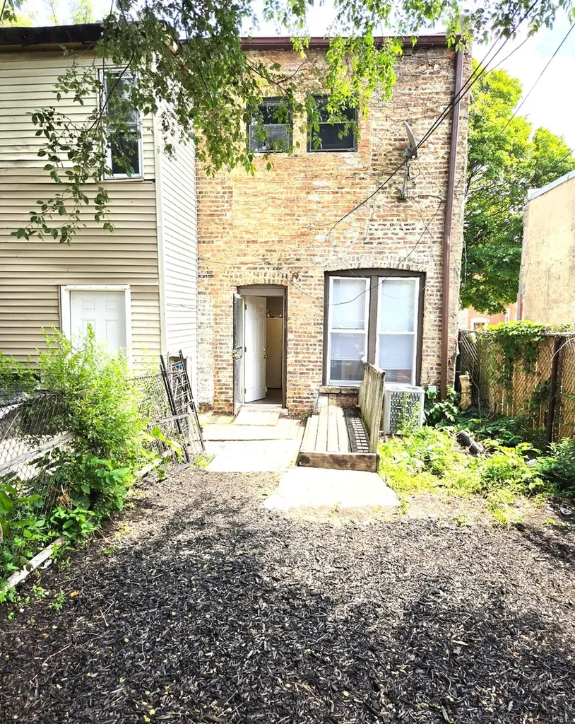 7410 South Wentworth Avenue Chicago IL 60621
