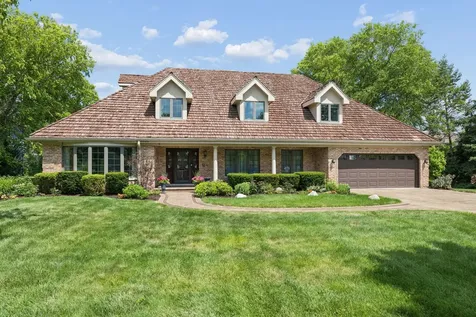 8425 Charleston Drive Burr Ridge IL 60527