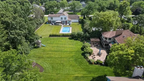 8425 Charleston Drive Burr Ridge IL 60527