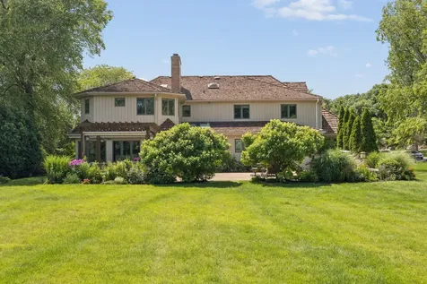 8425 Charleston Drive Burr Ridge IL 60527