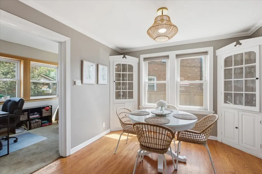 7734 West Glenlake Avenue Chicago IL 60631