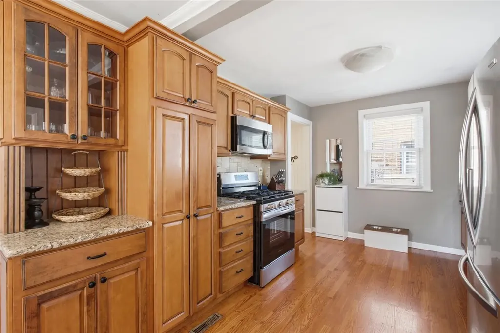 7734 West Glenlake Avenue Chicago IL 60631