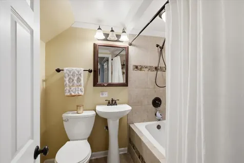 7734 West Glenlake Avenue Chicago IL 60631