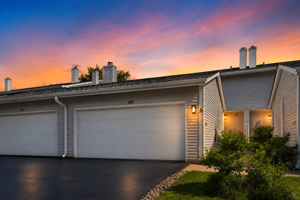 520 Hummingbird Lane Deerfield IL 60015
