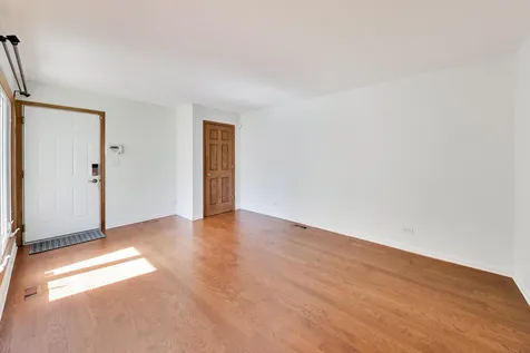 520 Hummingbird Lane Deerfield IL 60015