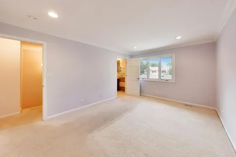 520 Hummingbird Lane Deerfield IL 60015