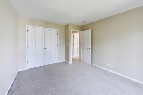 520 Hummingbird Lane Deerfield IL 60015