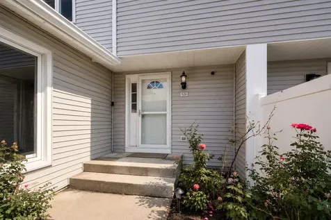 520 Hummingbird Lane Deerfield IL 60015