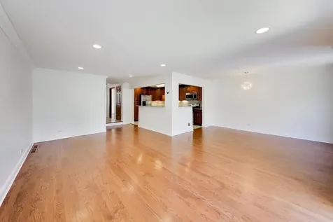 520 Hummingbird Lane Deerfield IL 60015