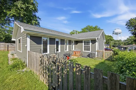 4220 Ponca Street Mchenry IL 60050