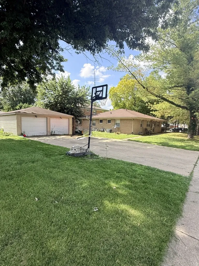 507 East Cypress Street Normal IL 61761