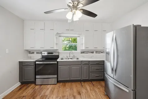 120 20TH Street East Moline IL 61244