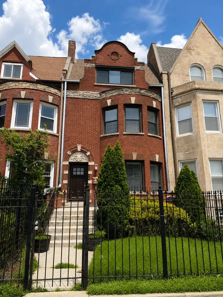 1506 East Marquette Road Chicago IL 60637