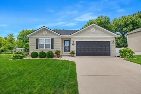 2911 Breezewood Boulevard Bloomington IL 61704