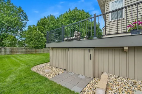 2911 Breezewood Boulevard Bloomington IL 61704
