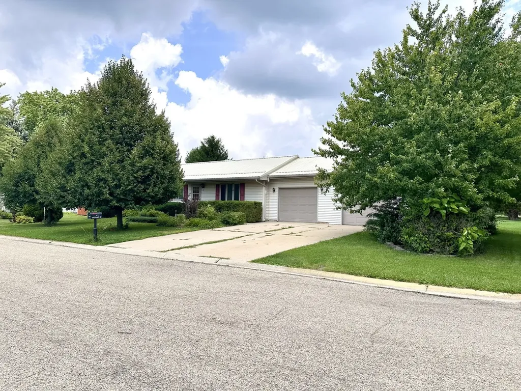 21 Cleveland Circle Granville IL 61326