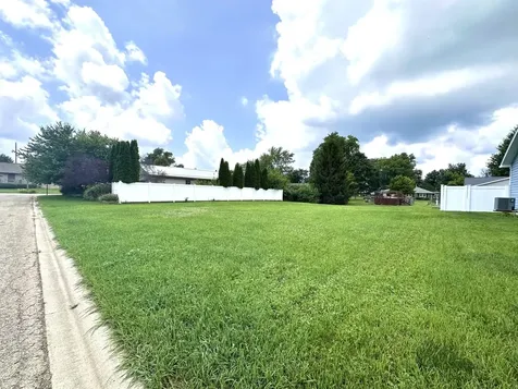 21 Cleveland Circle Granville IL 61326