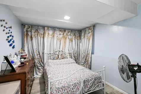 140 Skyline Drive Carpentersville IL 60110