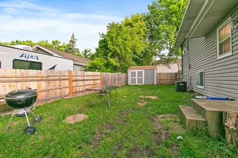 140 Skyline Drive Carpentersville IL 60110