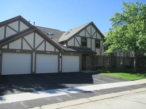 544 Elizabeth Drive Wood Dale IL 60191