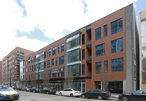 853 North Larrabee Street Chicago IL 60610