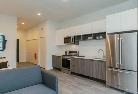 853 North Larrabee Street Chicago IL 60610