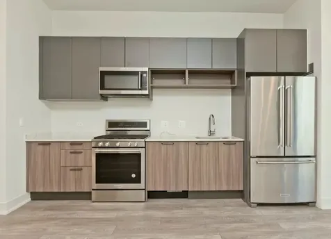 853 North Larrabee Street Chicago IL 60610