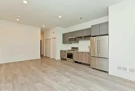 853 North Larrabee Street Chicago IL 60610