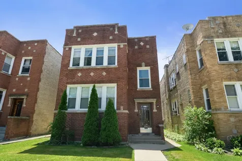 4135 West Melrose Street Chicago IL 60641
