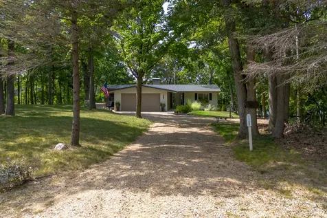 1127 Loganberry Lane Varna IL 61375