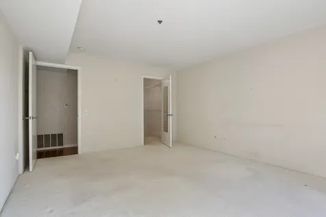 381 Kelburn Road Deerfield IL 60015