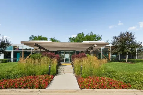 381 Kelburn Road Deerfield IL 60015
