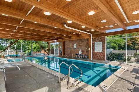 381 Kelburn Road Deerfield IL 60015