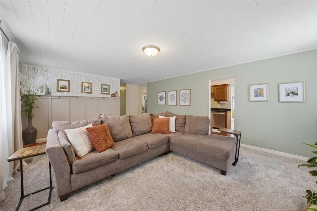 113 Parklawn Court Bolingbrook IL 60440