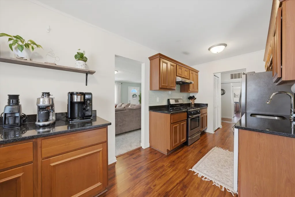 113 Parklawn Court Bolingbrook IL 60440