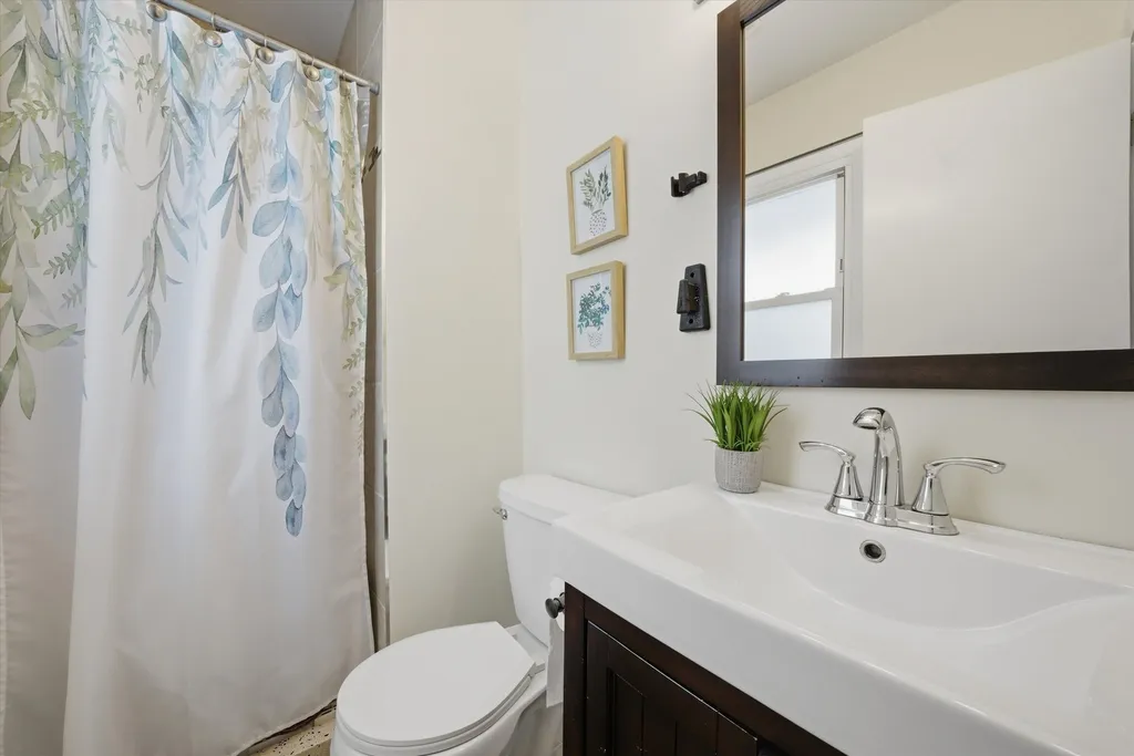113 Parklawn Court Bolingbrook IL 60440