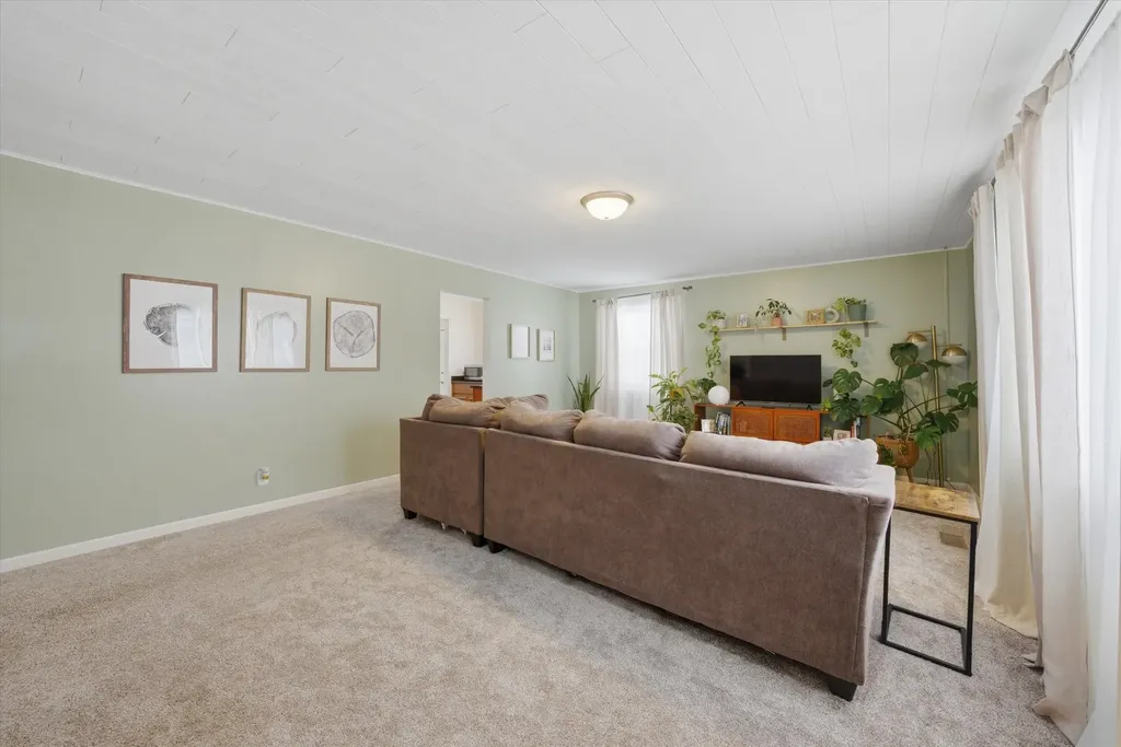 113 Parklawn Court Bolingbrook IL 60440