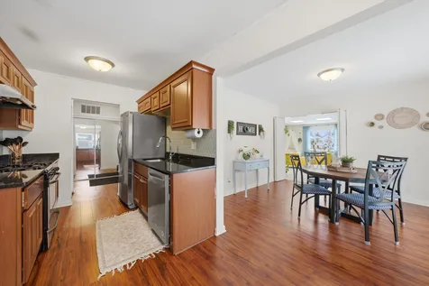113 Parklawn Court Bolingbrook IL 60440