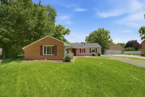 113 Parklawn Court Bolingbrook IL 60440