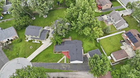 113 Parklawn Court Bolingbrook IL 60440