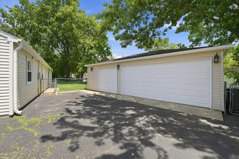 113 Parklawn Court Bolingbrook IL 60440