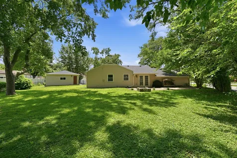 113 Parklawn Court Bolingbrook IL 60440