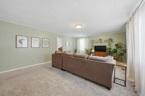 113 Parklawn Court Bolingbrook IL 60440