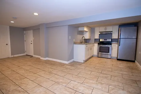211 South Campbell Avenue Chicago IL 60612