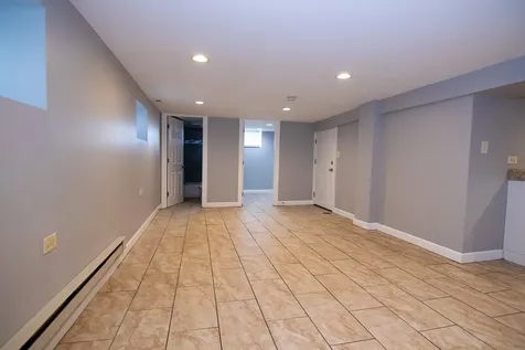 211 South Campbell Avenue Chicago IL 60612