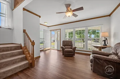 5 Ridge Court South Elgin IL 60177