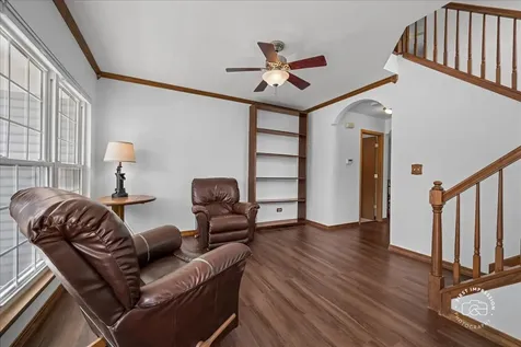 5 Ridge Court South Elgin IL 60177